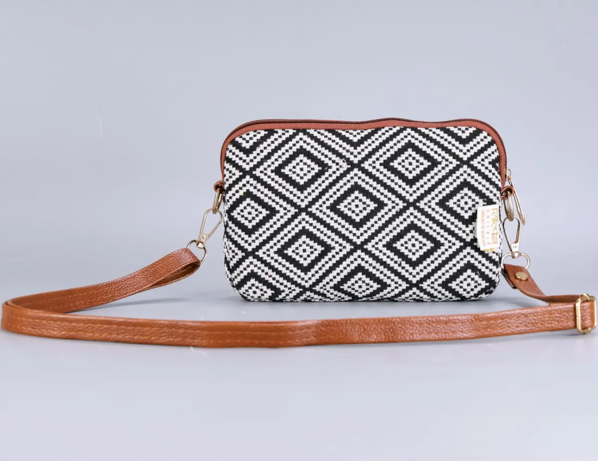 Vintage Double Diamond Side Swipe
